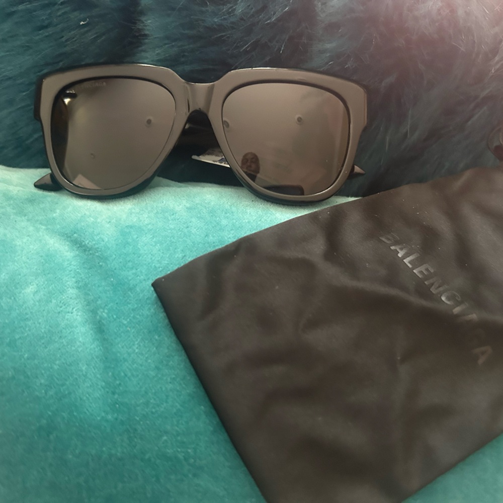 Authentic Balenciaga Sleek Black Sunglasses